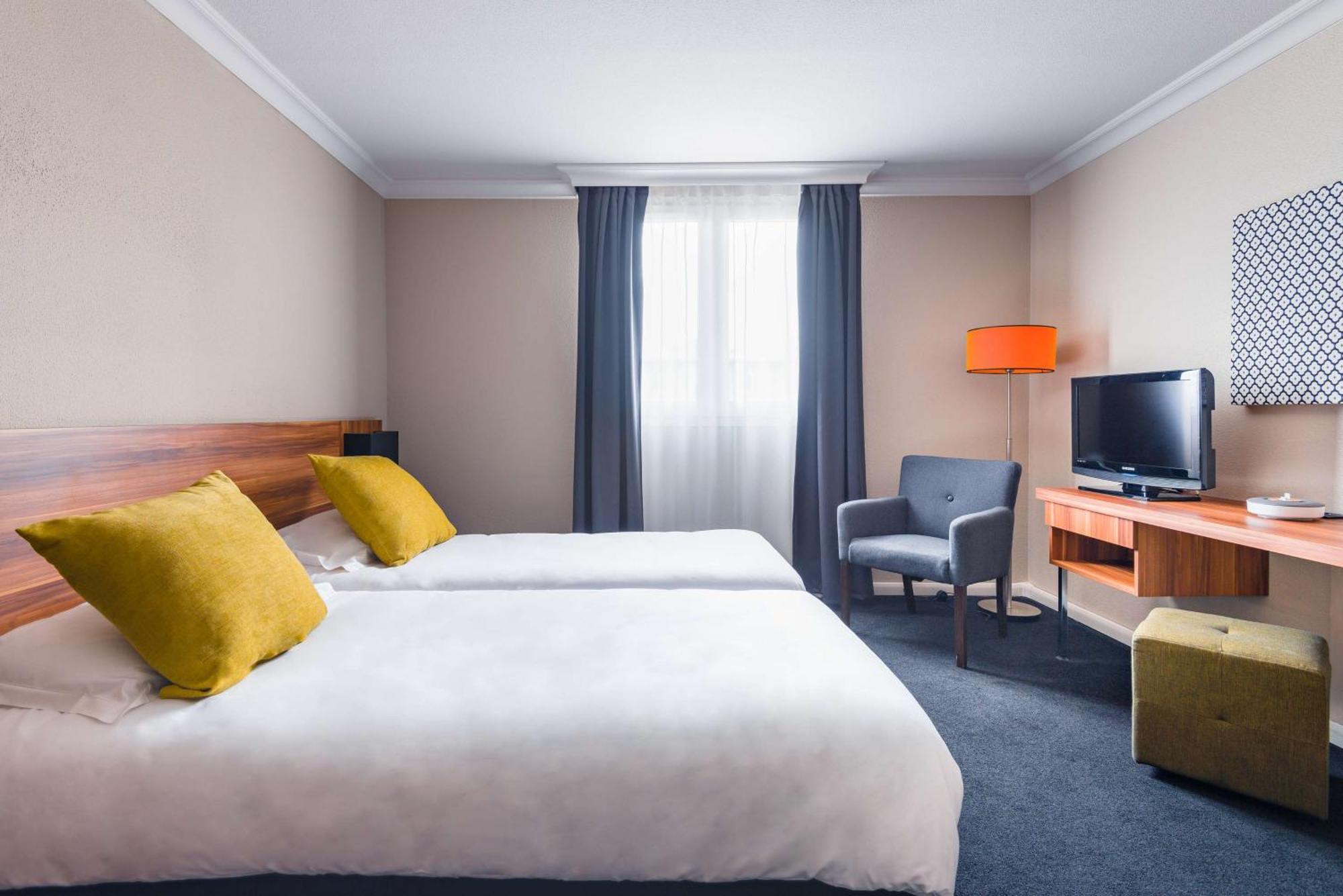 Best Western Hotel Atrium Valence فالنسيا المظهر الخارجي الصورة