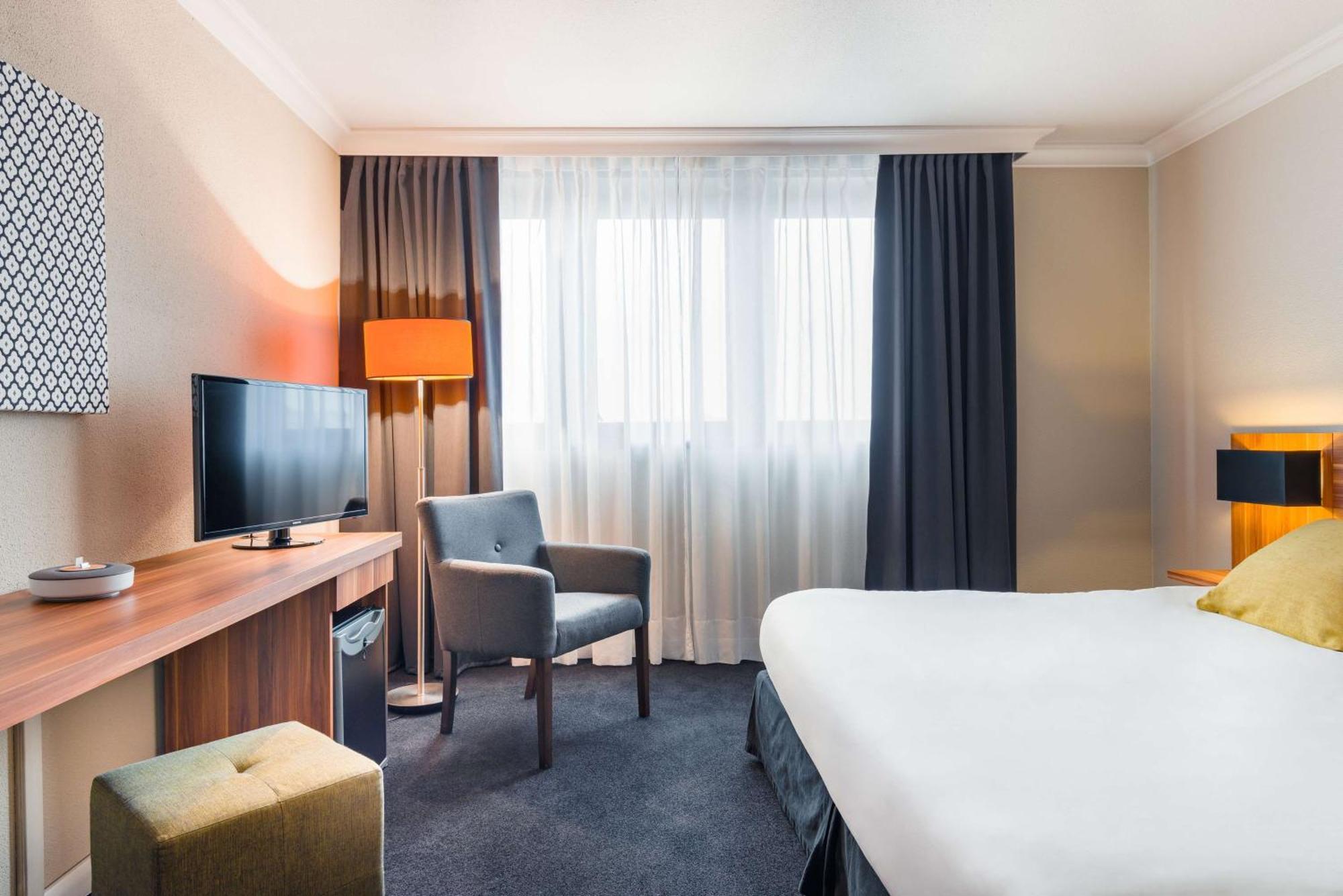 Best Western Hotel Atrium Valence فالنسيا المظهر الخارجي الصورة