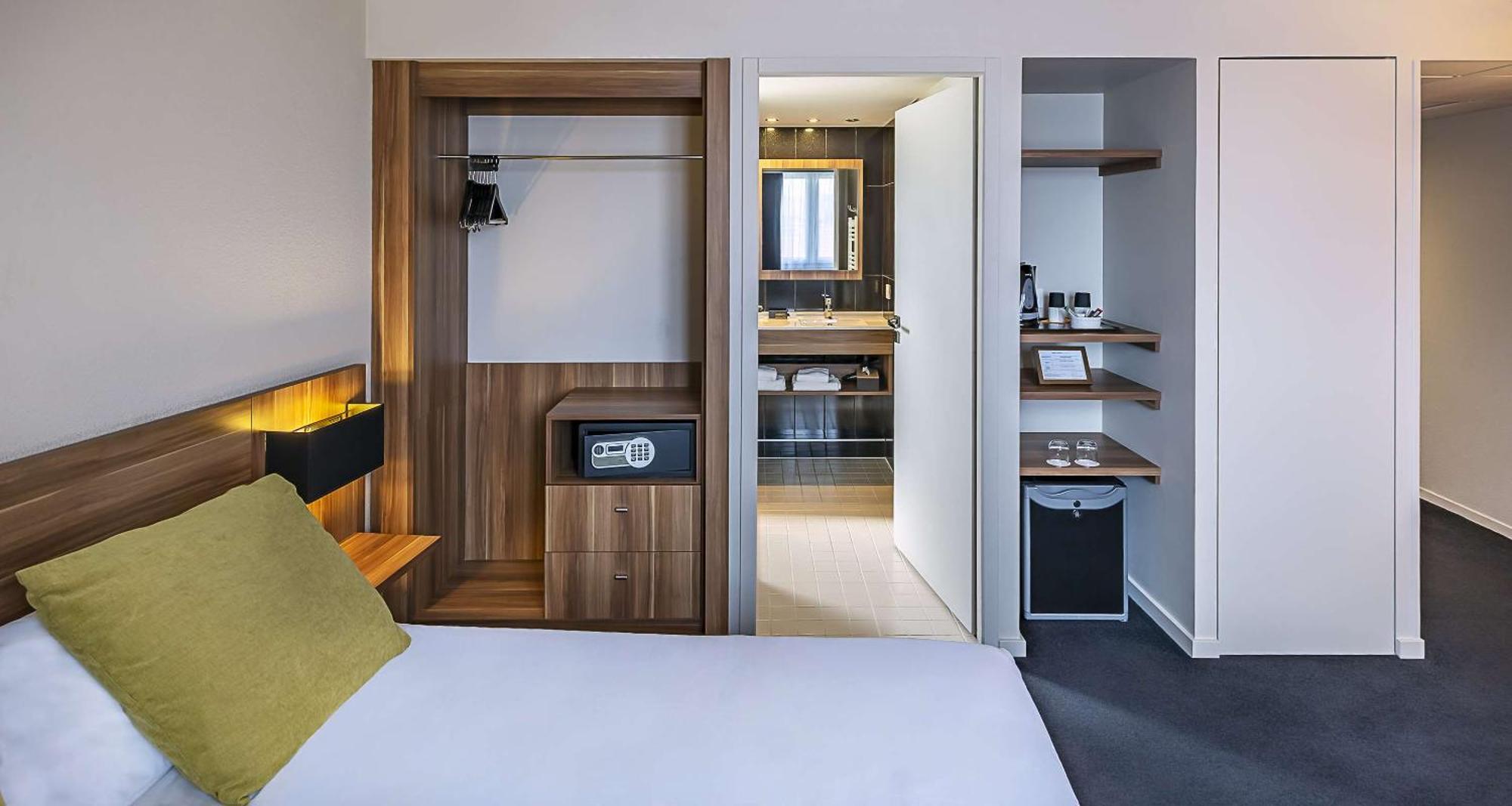 Best Western Hotel Atrium Valence فالنسيا المظهر الخارجي الصورة