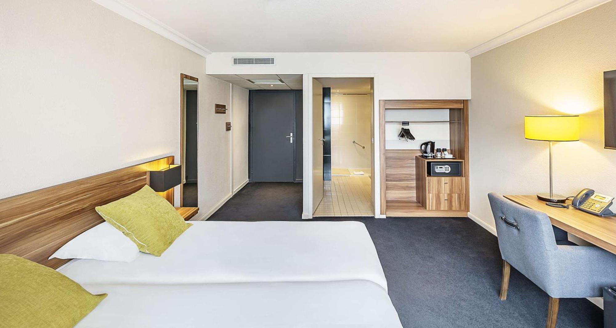 Best Western Hotel Atrium Valence فالنسيا المظهر الخارجي الصورة