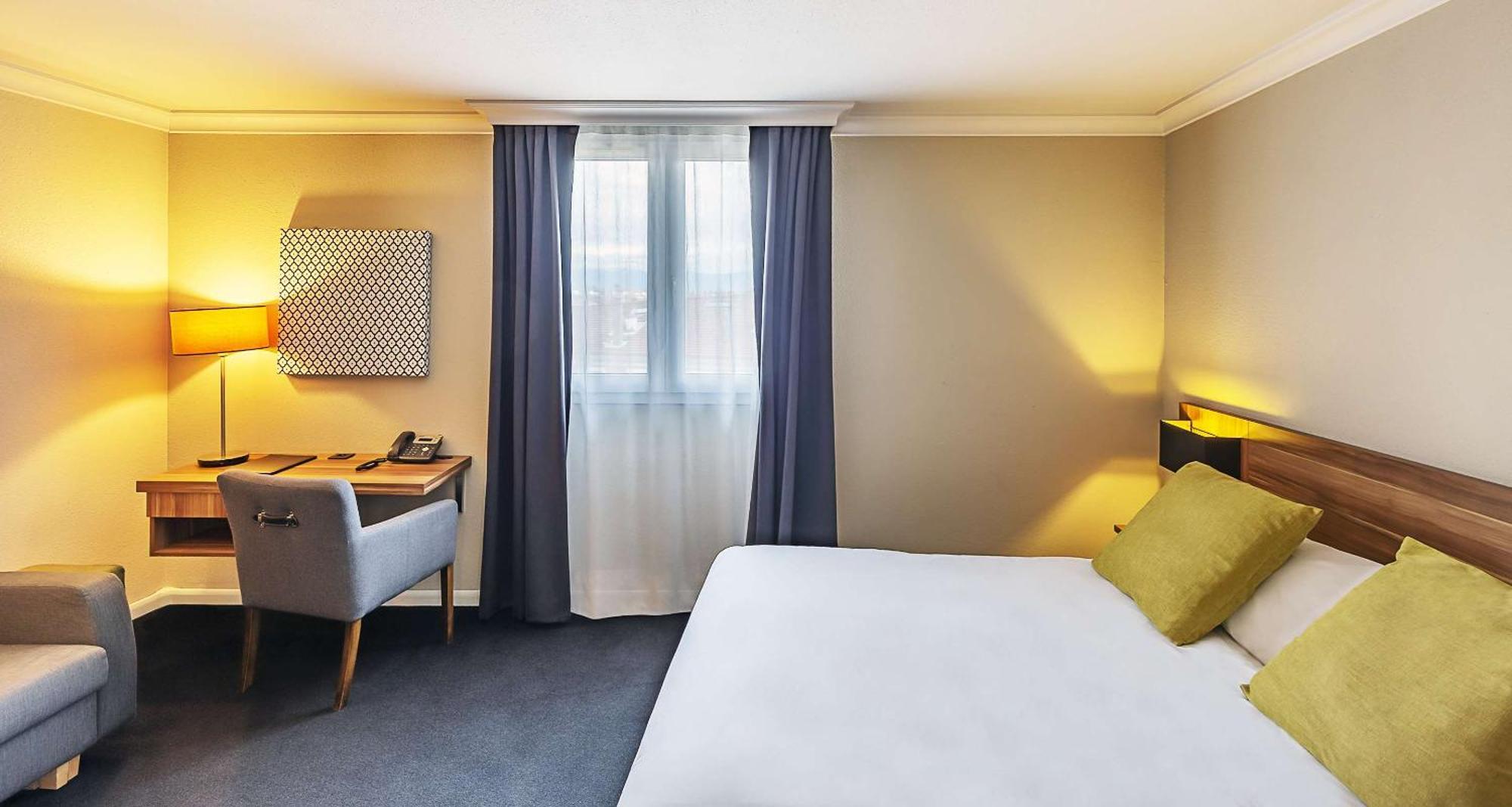 Best Western Hotel Atrium Valence فالنسيا المظهر الخارجي الصورة